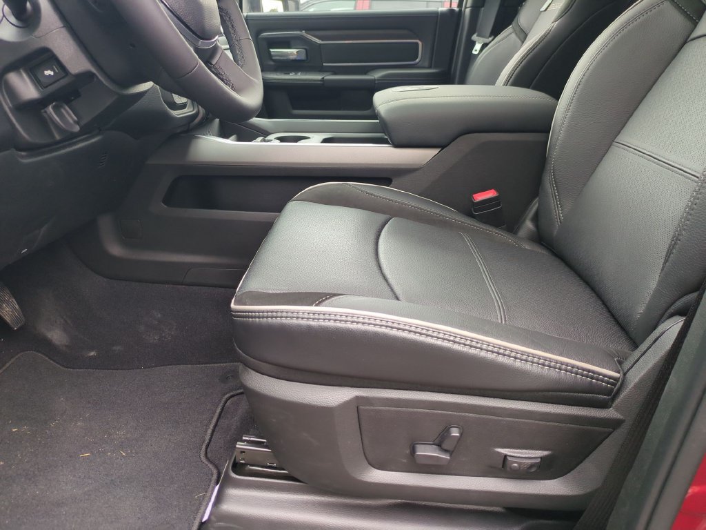 New 2026 RAM 3500 Laramie AWD/4WD image 14