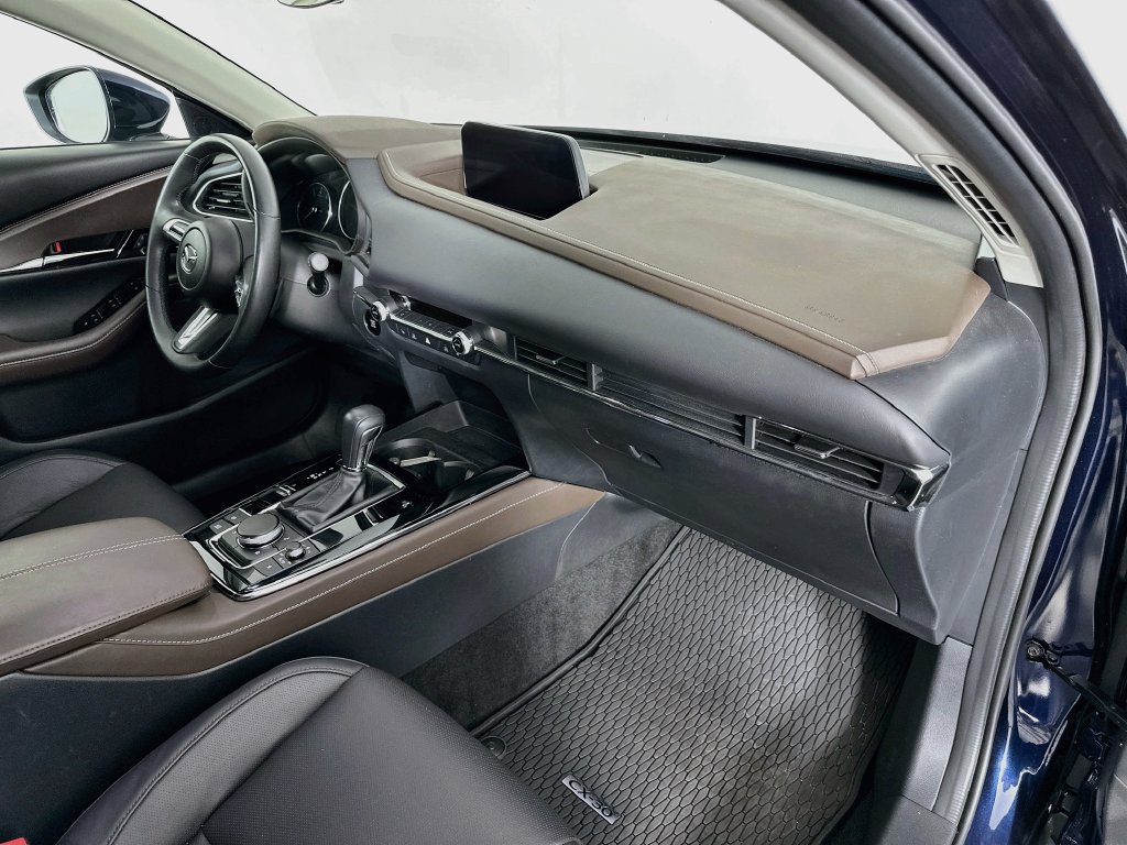Certified 2023 MAZDA CX-30 AWD 2.5 S w/ Premium Package image 38