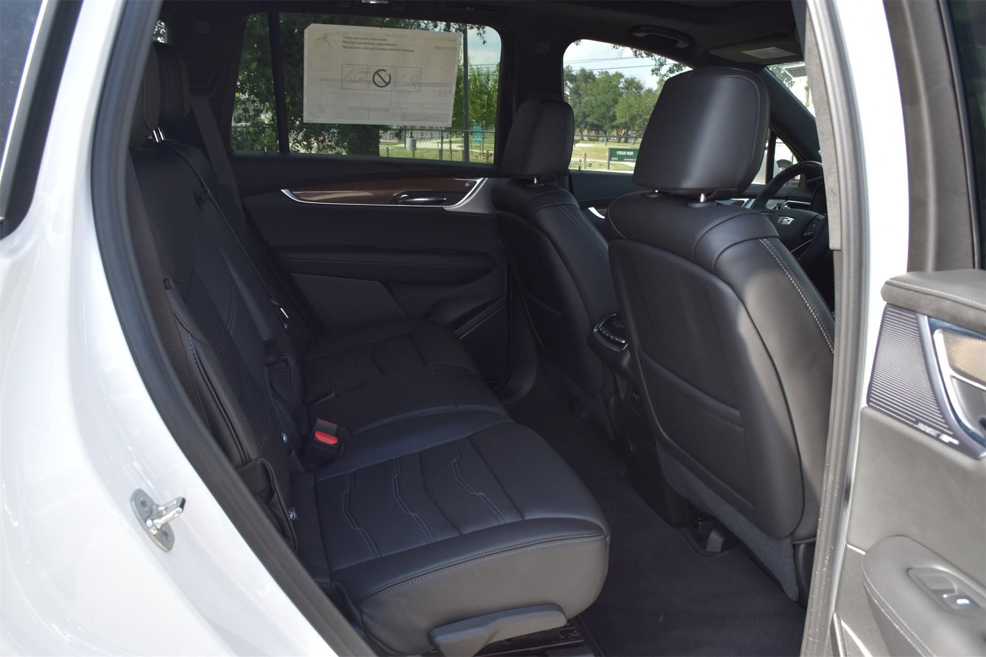 New 2025 Cadillac XT6 Sport w/ Platinum Package image 25