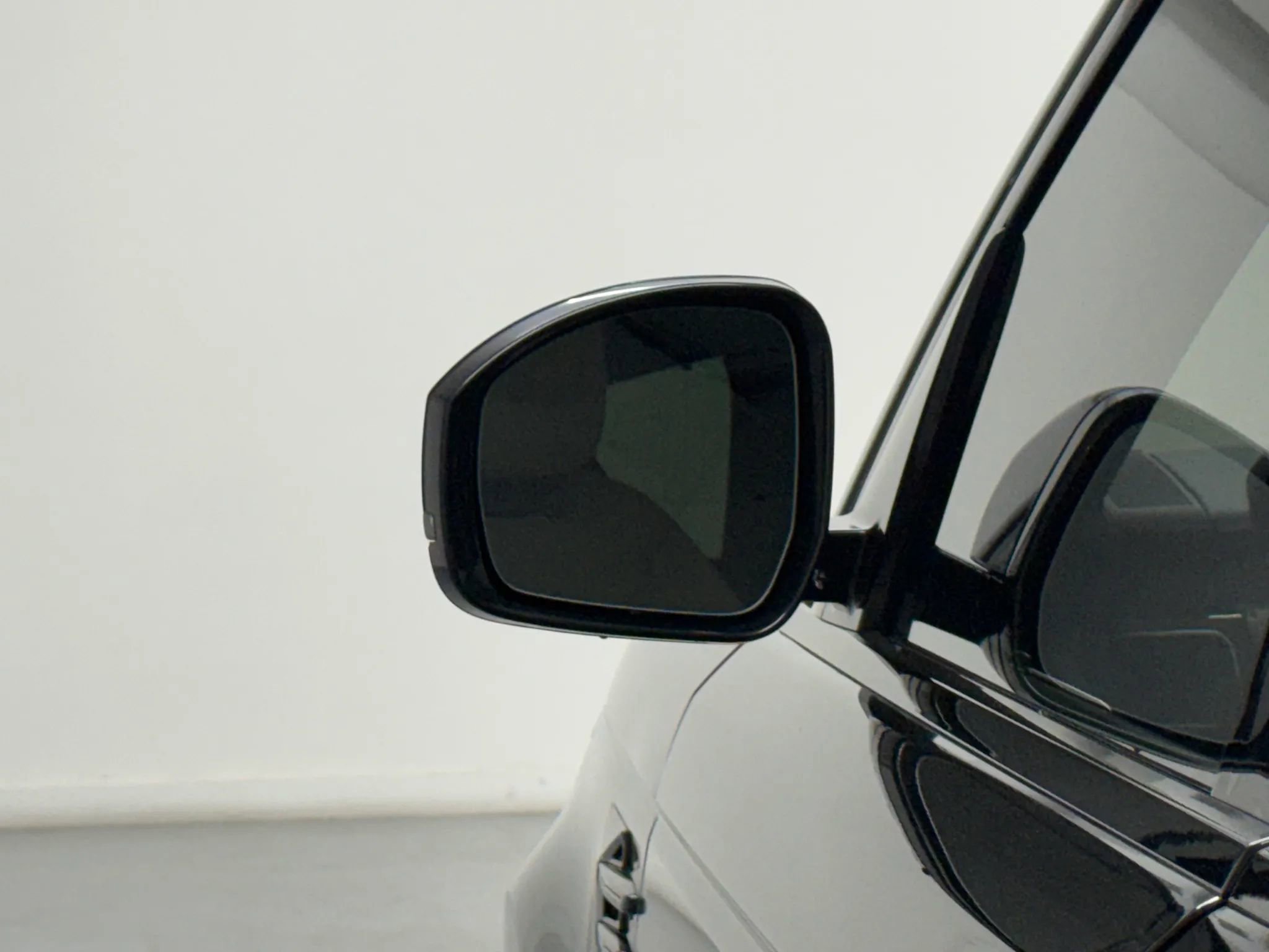 Used 2019 Land Rover Range Rover Sport HSE Dynamic image 47