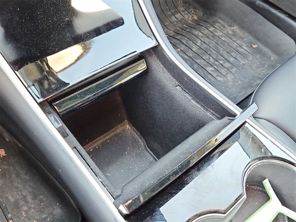 Used 2020 Tesla Model 3 Standard Range Plus image 23