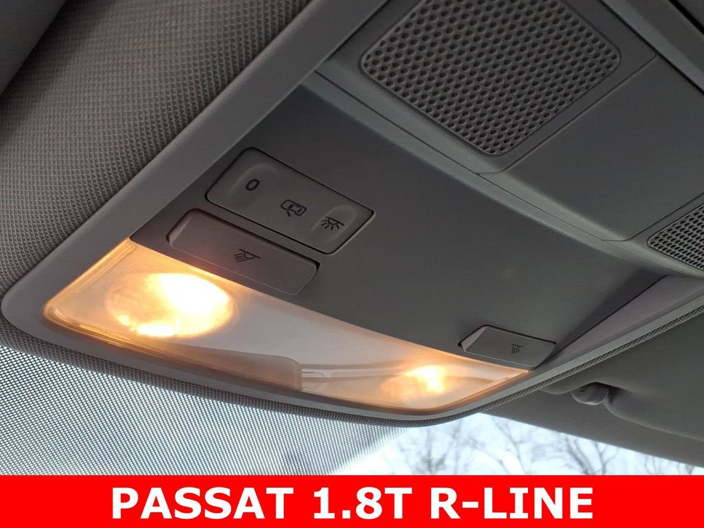 Used 2017 Volkswagen Passat 1.8T R-Line image 18