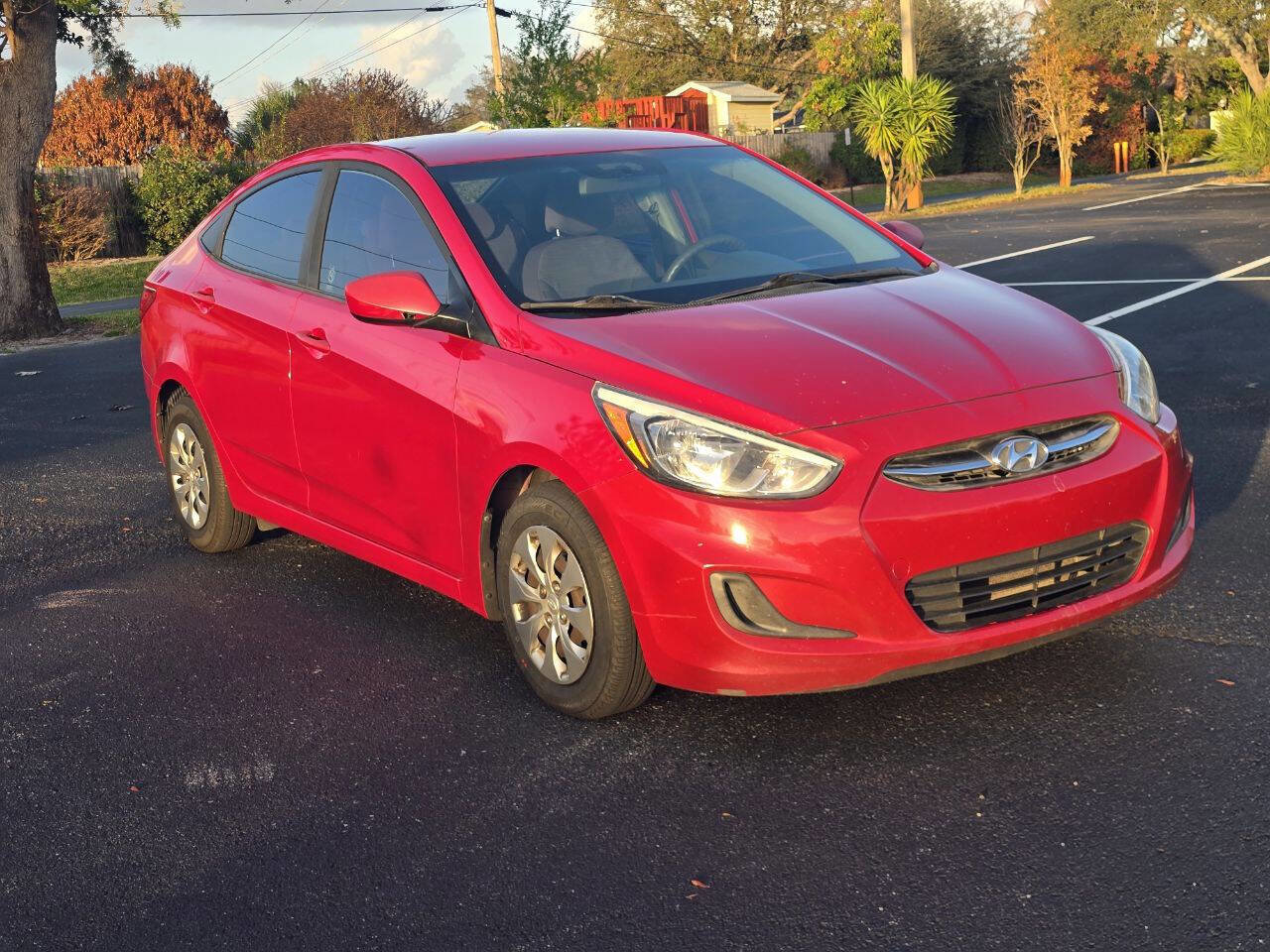 Used 2017 Hyundai Accent SE FWD image 1