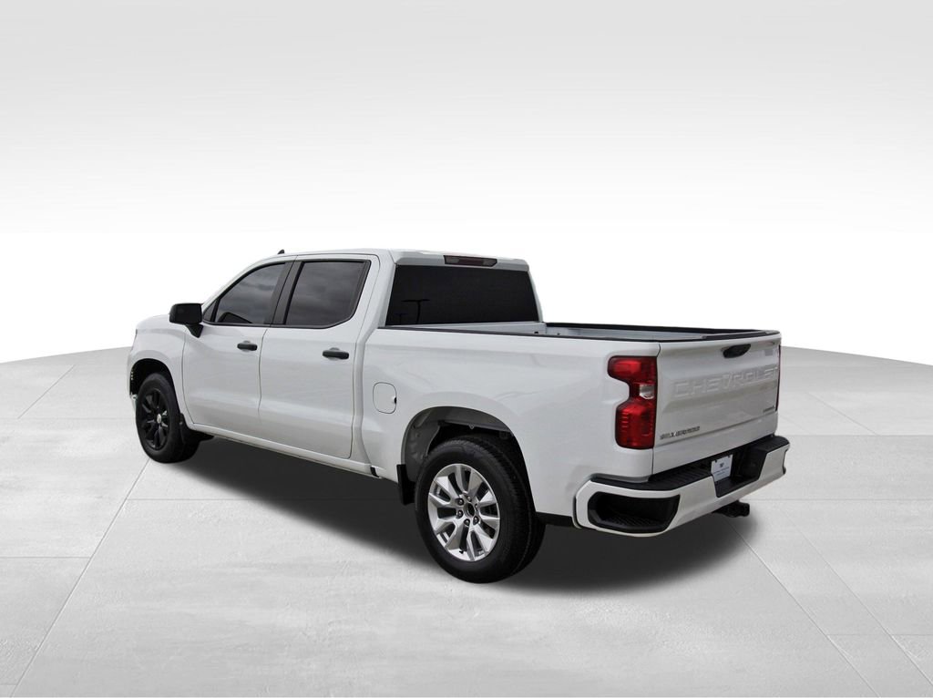 Used 2024 Chevrolet Silverado 1500 Custom image 3