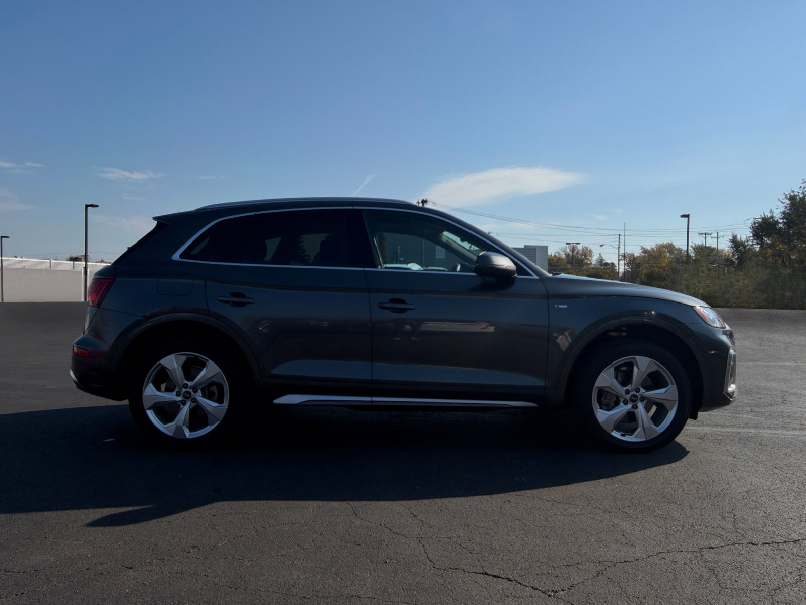 Used 2023 Audi Q5 2.0T Premium Plus w/ Premium Plus Package AWD/4WD image 9