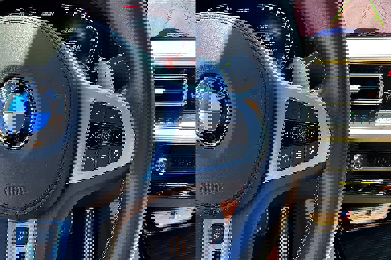 Certified 2022 BMW X4 M40i w/ Premium Package image 25