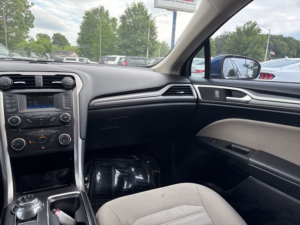 Used 2018 Ford Fusion S FWD image 11