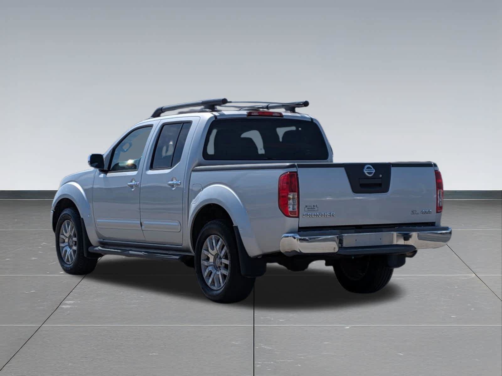 Used 2012 Nissan Frontier SL w/ Moonroof Pkg AWD/4WD image 3