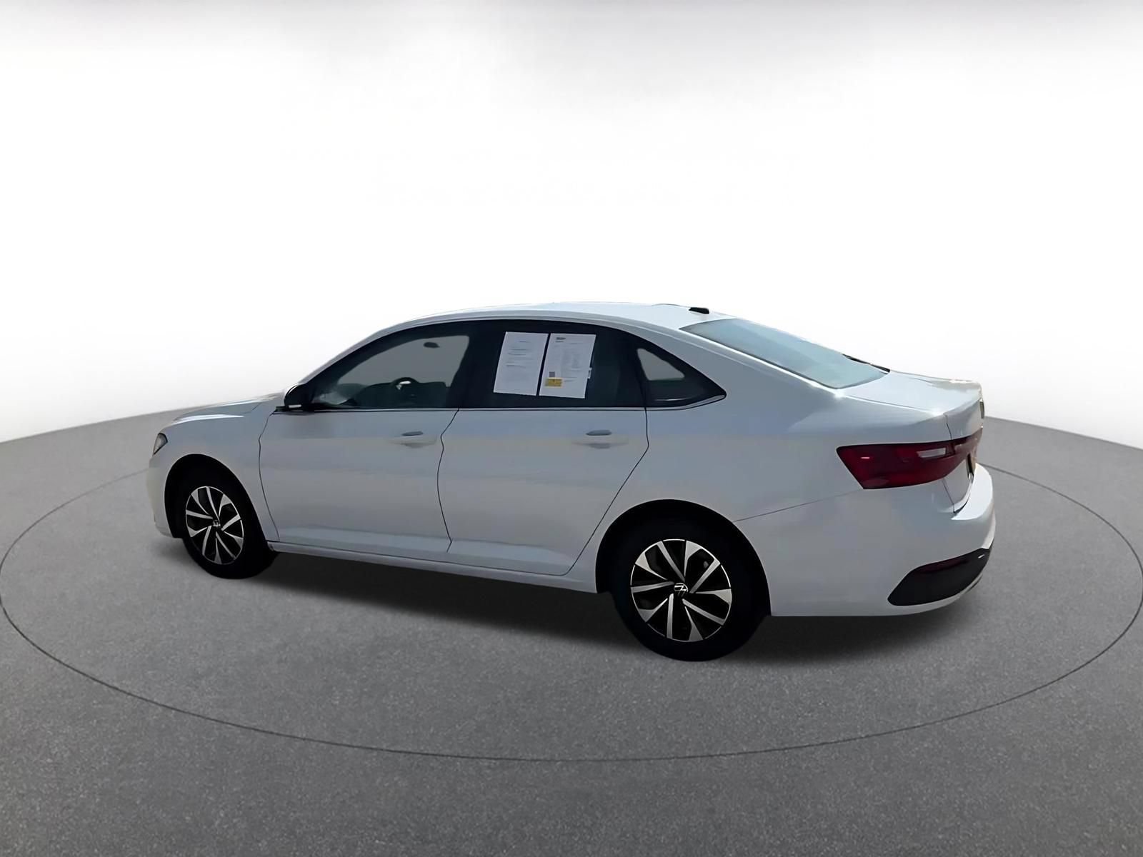Used 2025 Volkswagen Jetta S FWD image 10