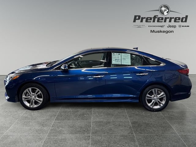 Used 2018 Hyundai Sonata Limited w/ Cargo Package FWD image 9