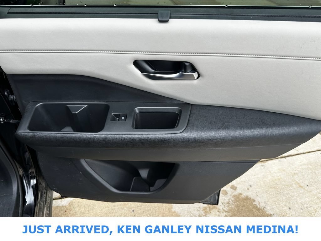 Certified 2023 Nissan Pathfinder SL w/ SL Premium Package AWD/4WD image 23