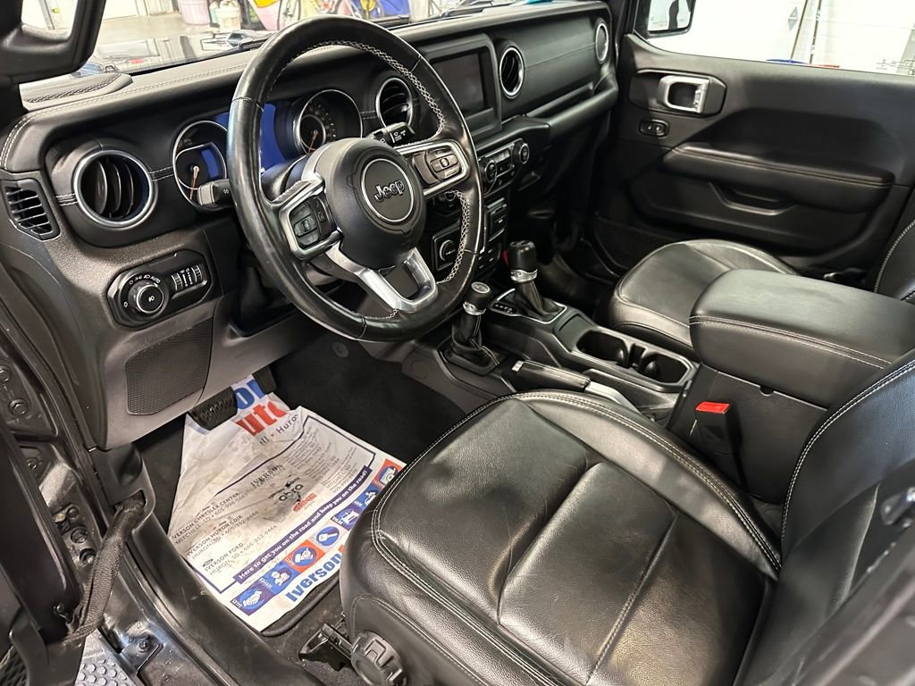 Used 2019 Jeep Wrangler Unlimited Sahara w/ Cold Weather Group AWD/4WD image 15