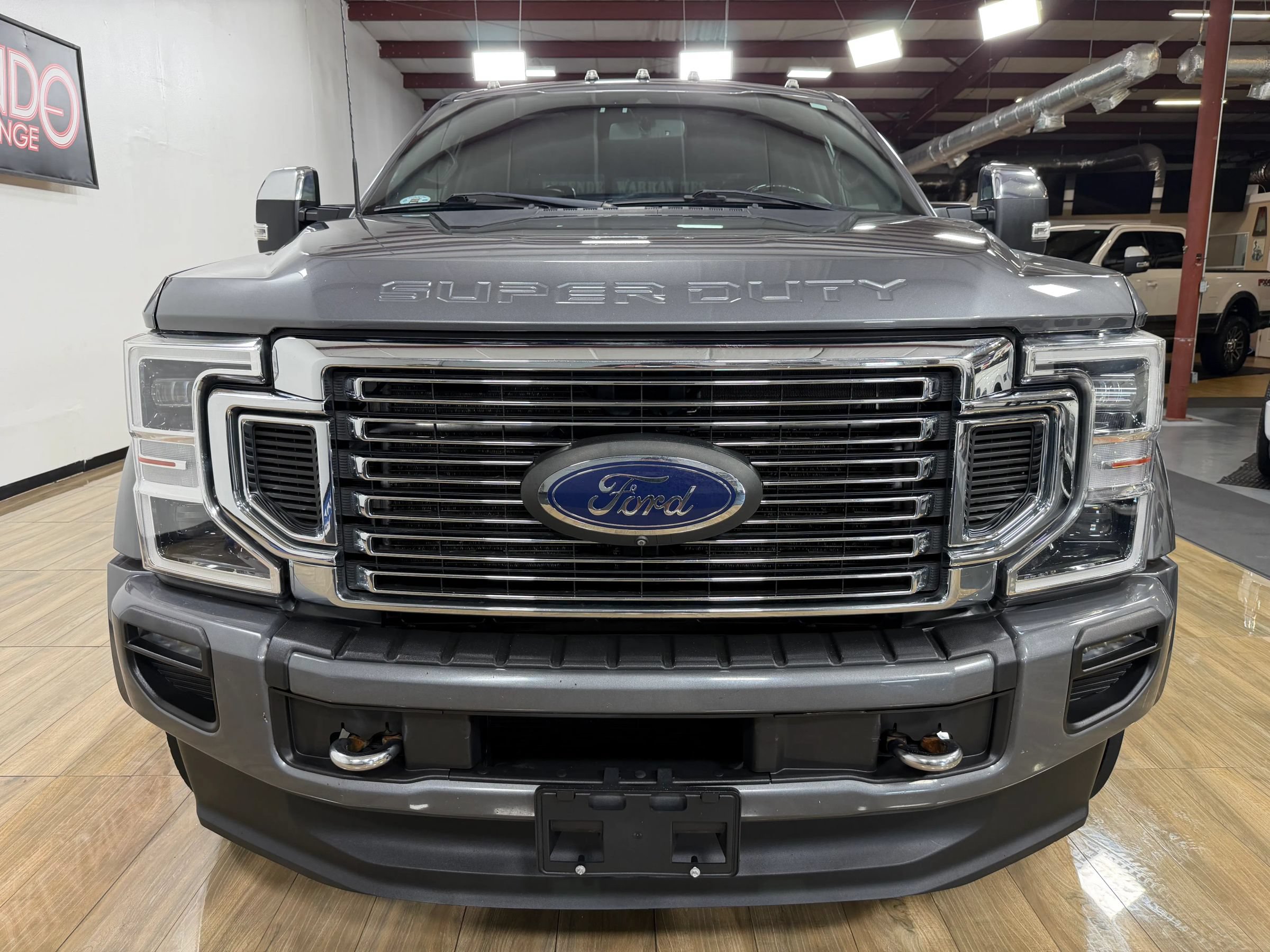 Used 2021 Ford F450 Platinum w/ FX4 Off-Road Package AWD/4WD image 2