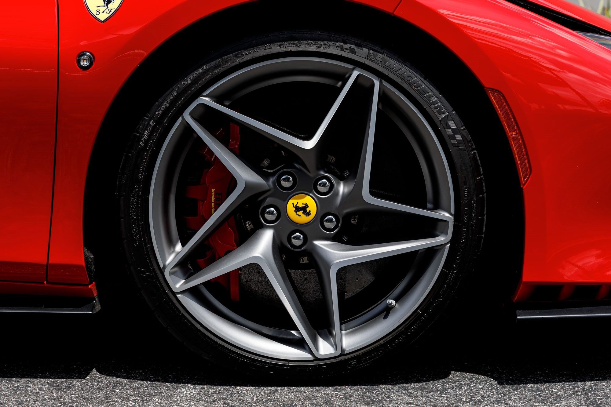 Used 2021 Ferrari F8 Tributo RWD image 43