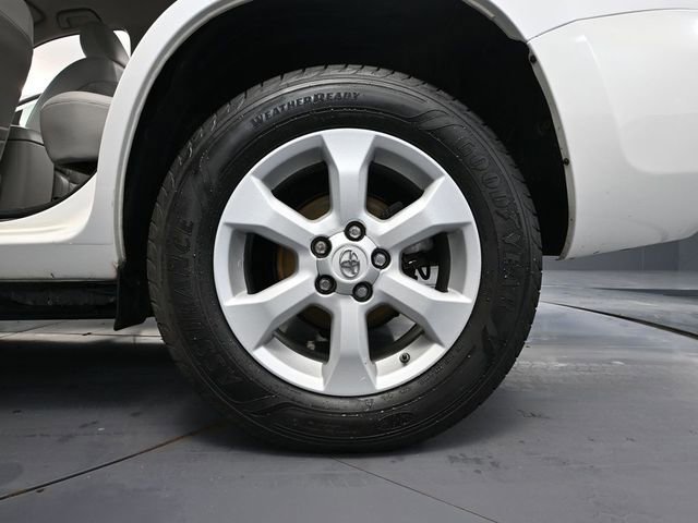 Used 2012 Toyota RAV4 EV FWD image 11