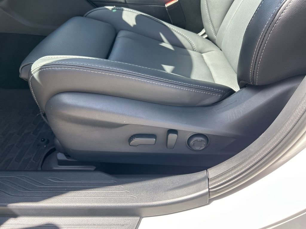 Used 2025 Subaru Legacy Limited w/ Popular Package #3 image 17