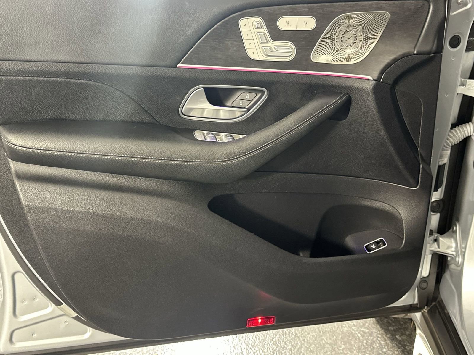 Used 2022 Mercedes-Benz GLE 350 4MATIC image 33