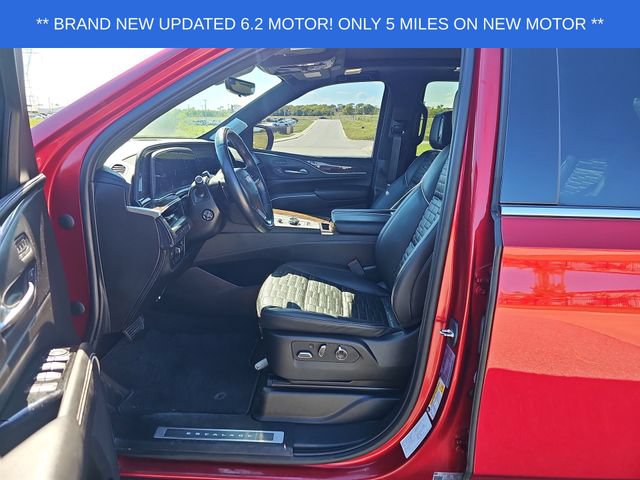 Used 2023 Cadillac Escalade Premium Luxury Platinum AWD/4WD image 20