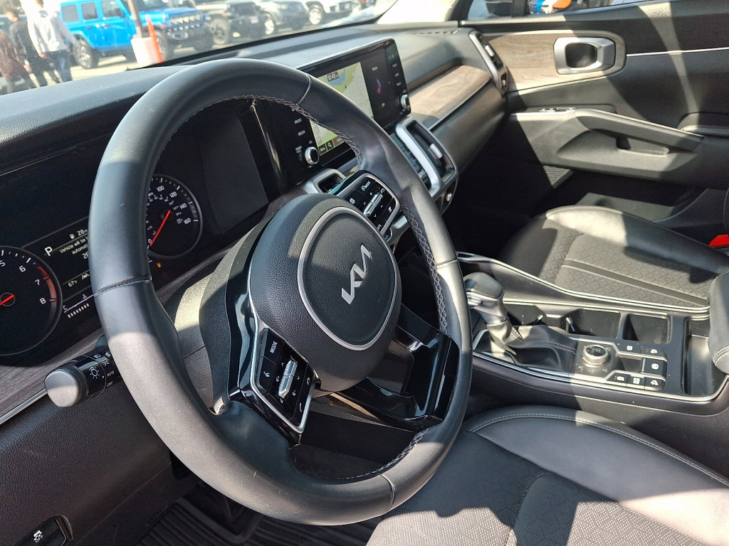 Used 2022 Kia Sorento X-Line EX image 25