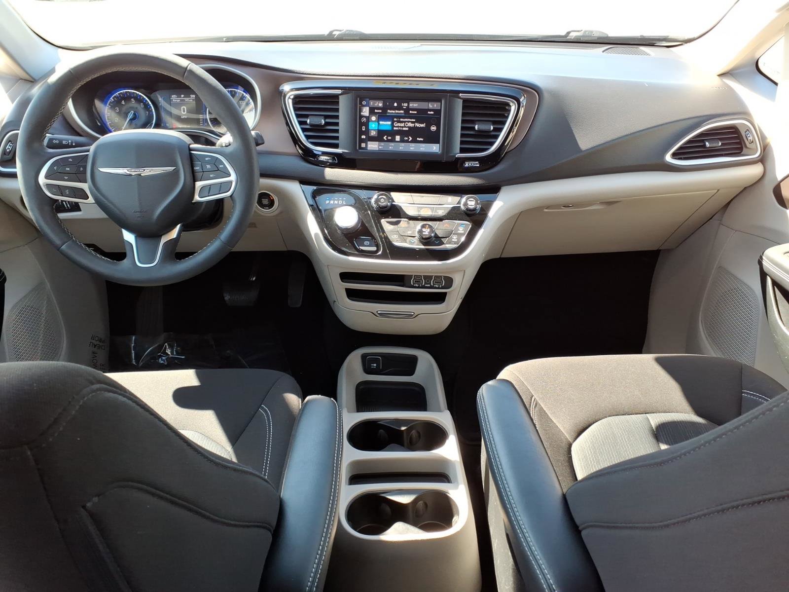 Used 2024 Chrysler Voyager LX FWD image 12