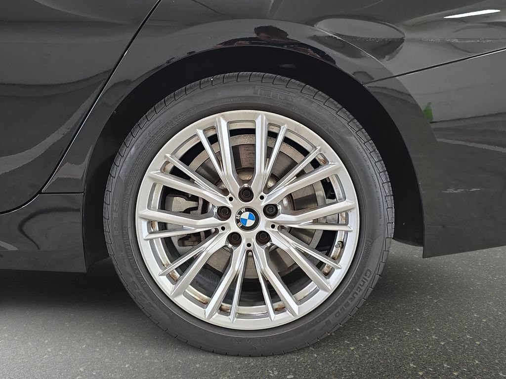 Used 2024 BMW 330i Sedan w/ Premium Package RWD image 31
