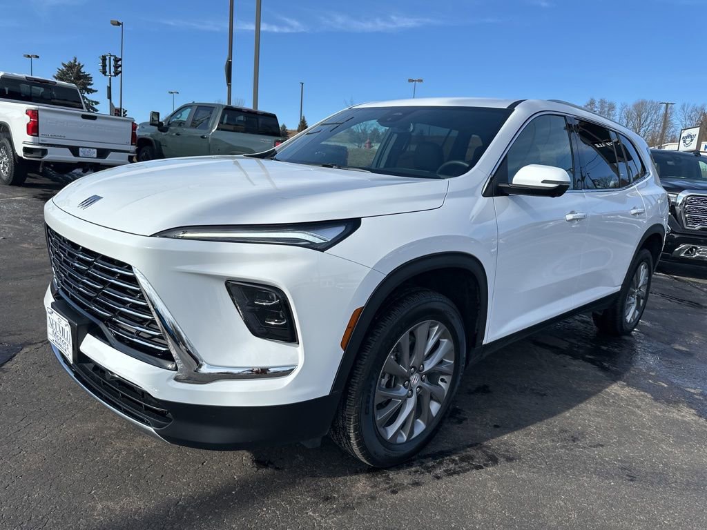 Used 2025 Buick Enclave Preferred image 7