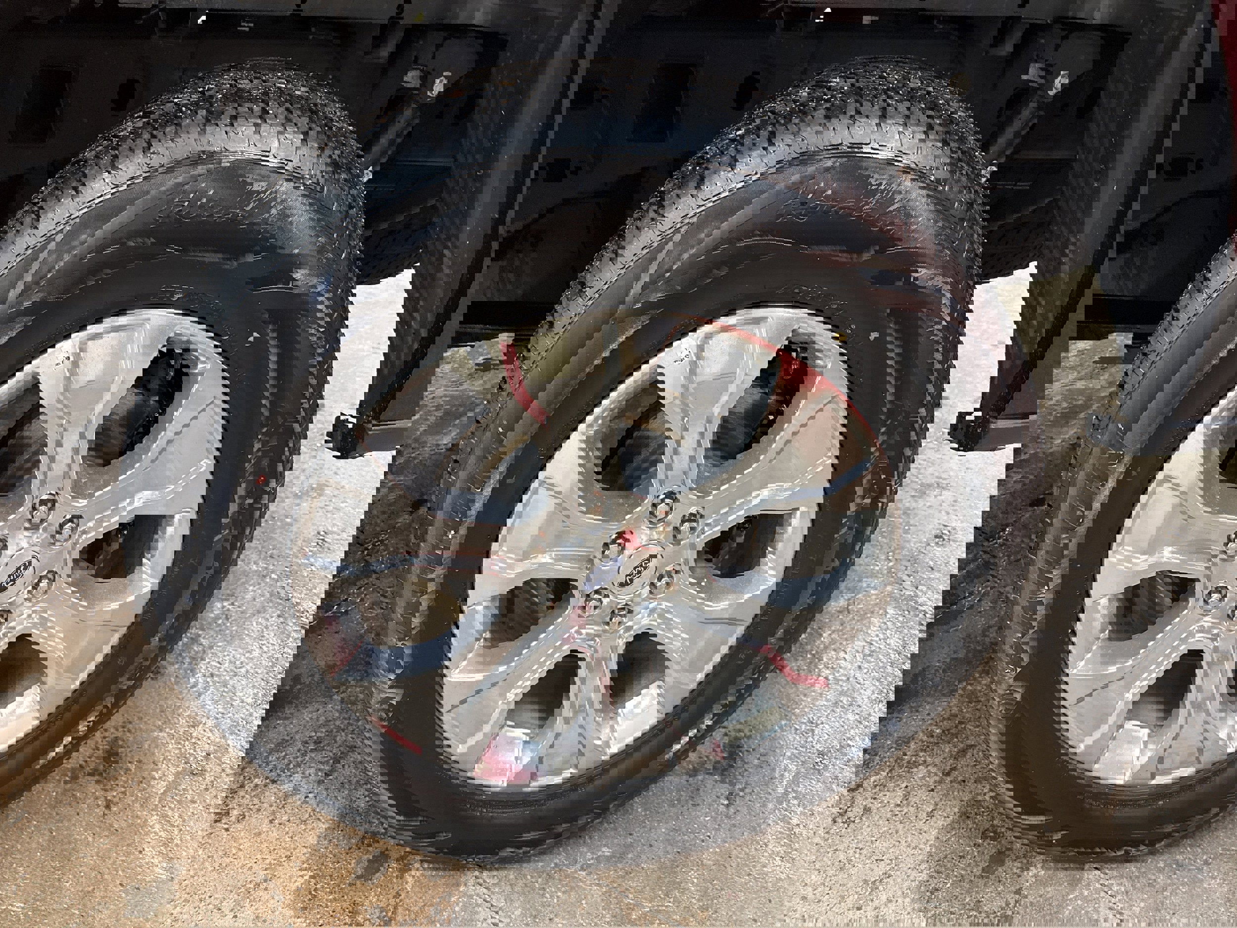 Used 2023 Ford F150 Platinum image 9