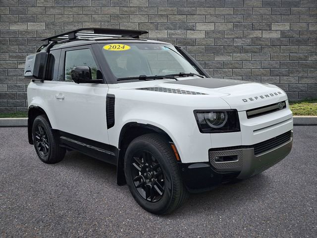 Used 2024 Land Rover Defender 90 X-Dynamic SE AWD/4WD image 1