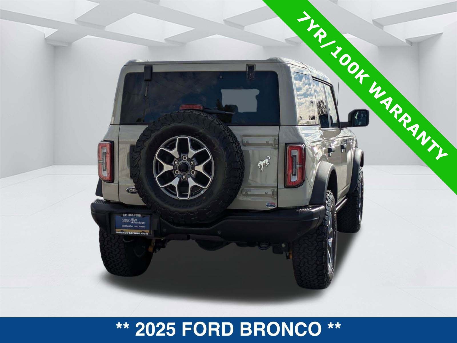 Certified 2025 Ford Bronco Badlands image 4