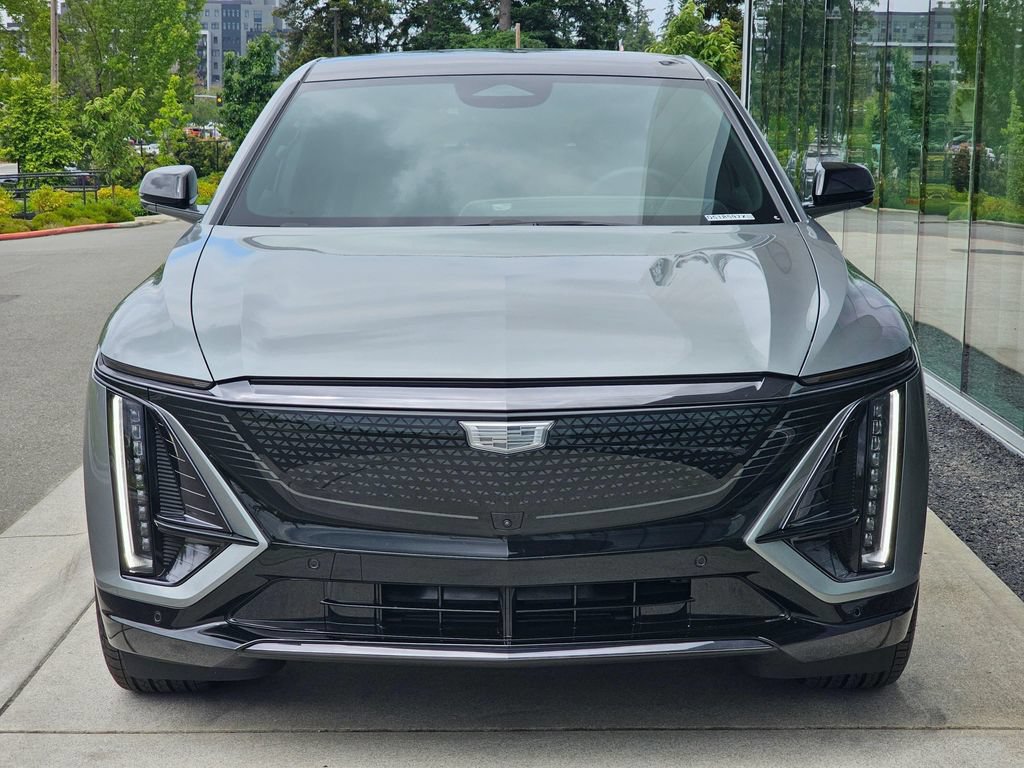 New 2026 Cadillac Lyriq Sport AWD/4WD image 8