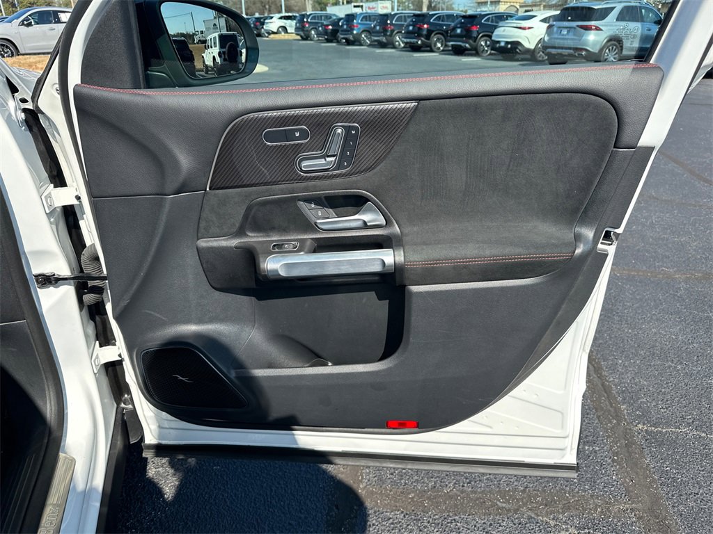 Certified 2024 Mercedes-Benz GLB 250 image 15