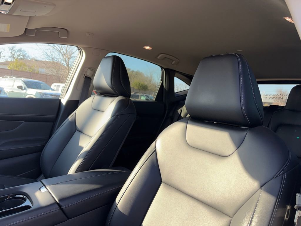 Used 2025 Nissan Murano SV image 10