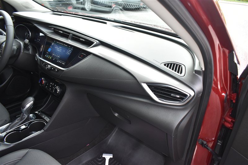 Used 2023 Buick Encore GX Preferred w/ Cold Weather Comfort Package FWD image 27