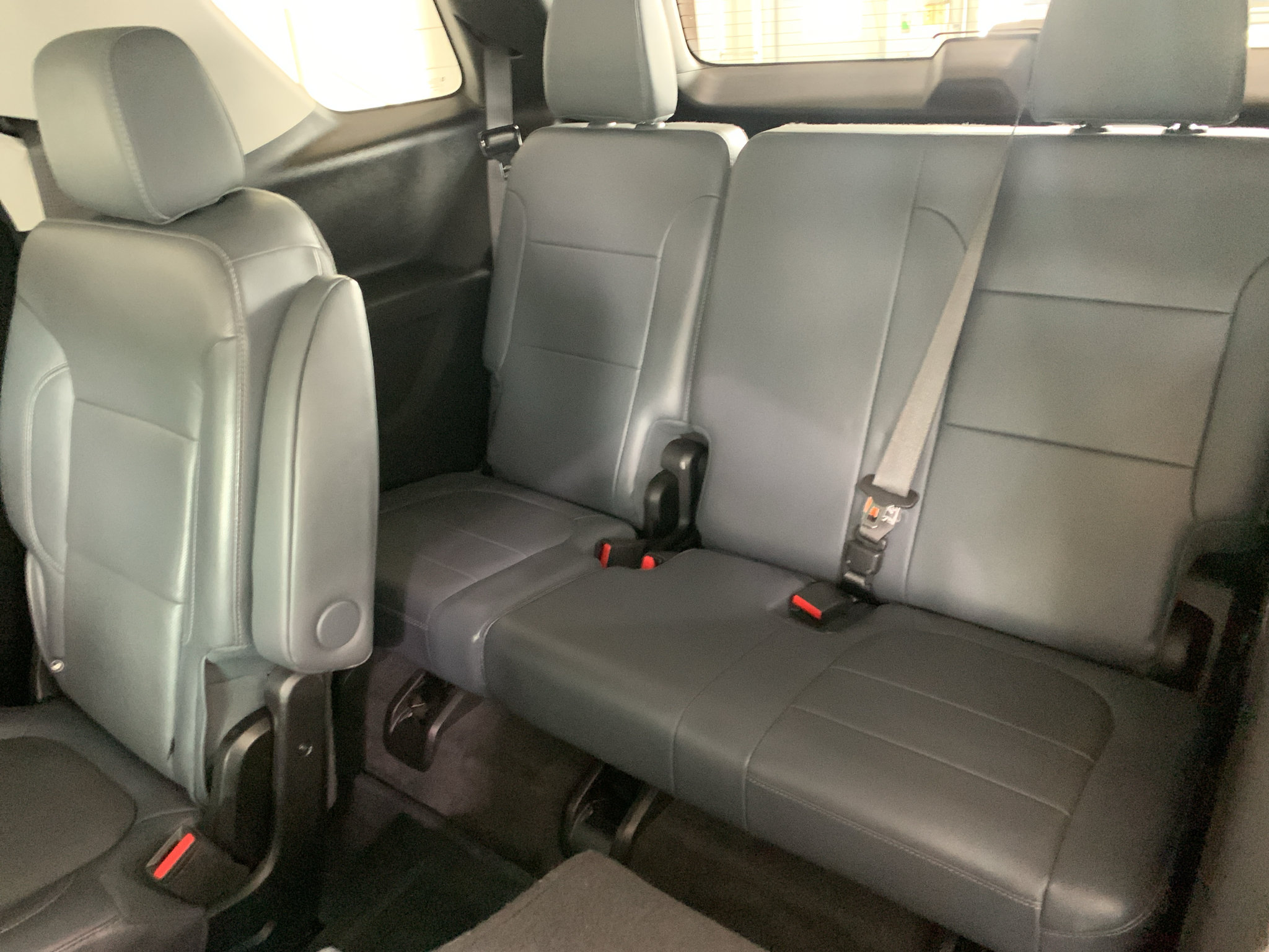 Used 2019 Chevrolet Traverse Premier w/ Driver Confidence II Package FWD image 16