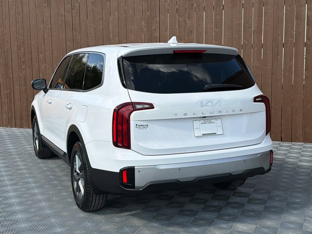 Used 2024 Kia Telluride LX image 16