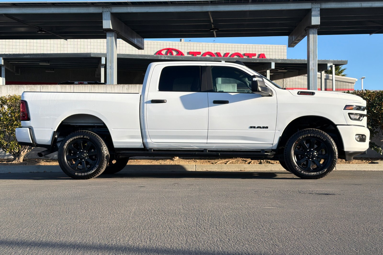 Used 2026 RAM 2500 Big Horn AWD/4WD image 3