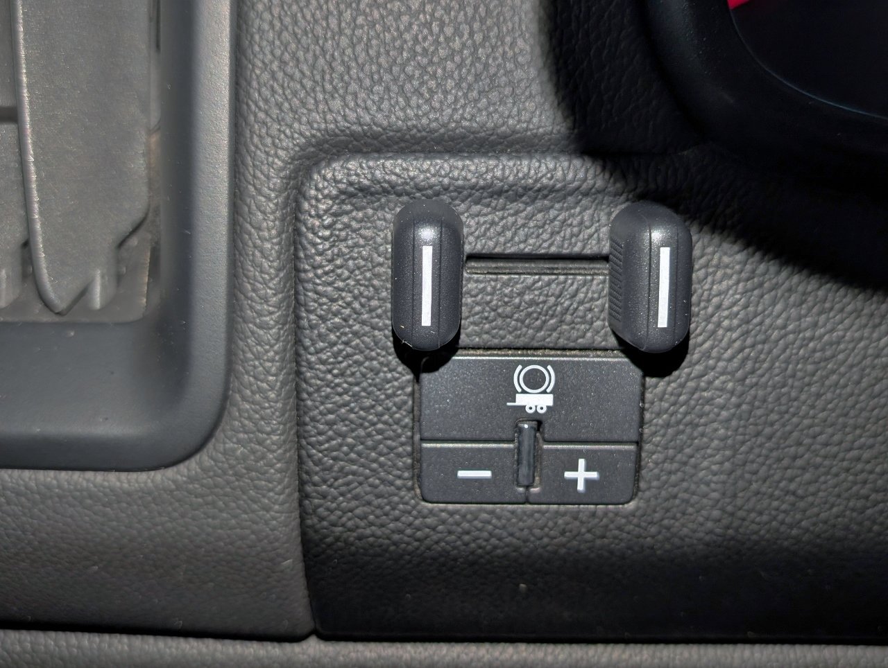 Used 2019 Chevrolet Colorado LT w/ Colorado RST Special Edition RWD image 48