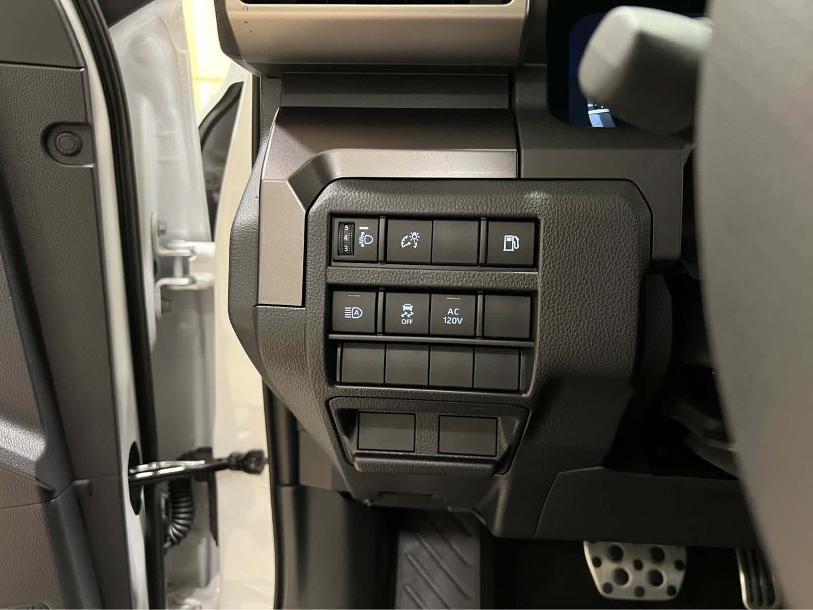 New 2026 Toyota 4Runner TRD Sport AWD/4WD image 18