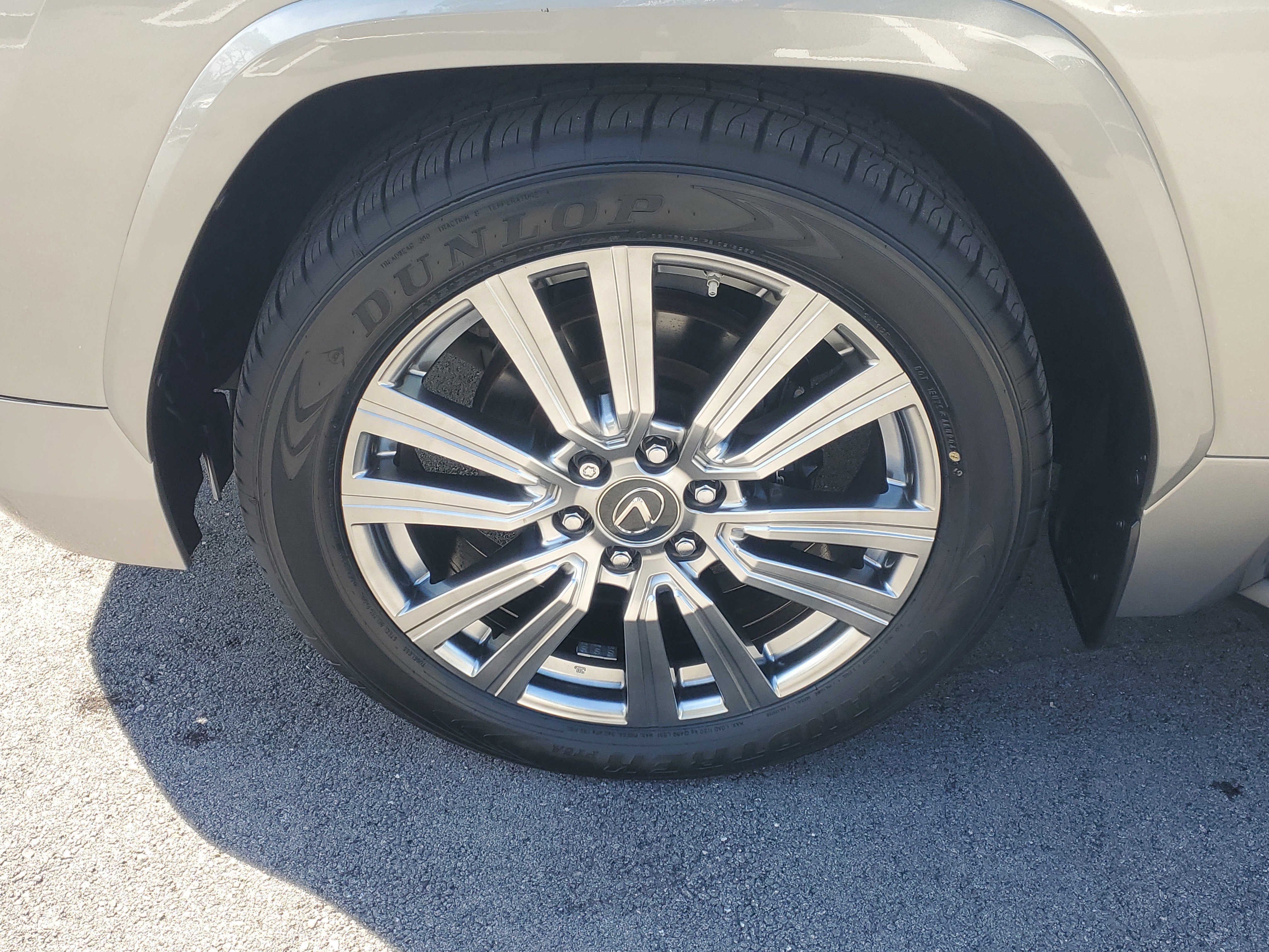 Used 2023 Lexus LX 600 4WD w/ Ultra Luxury Package image 5