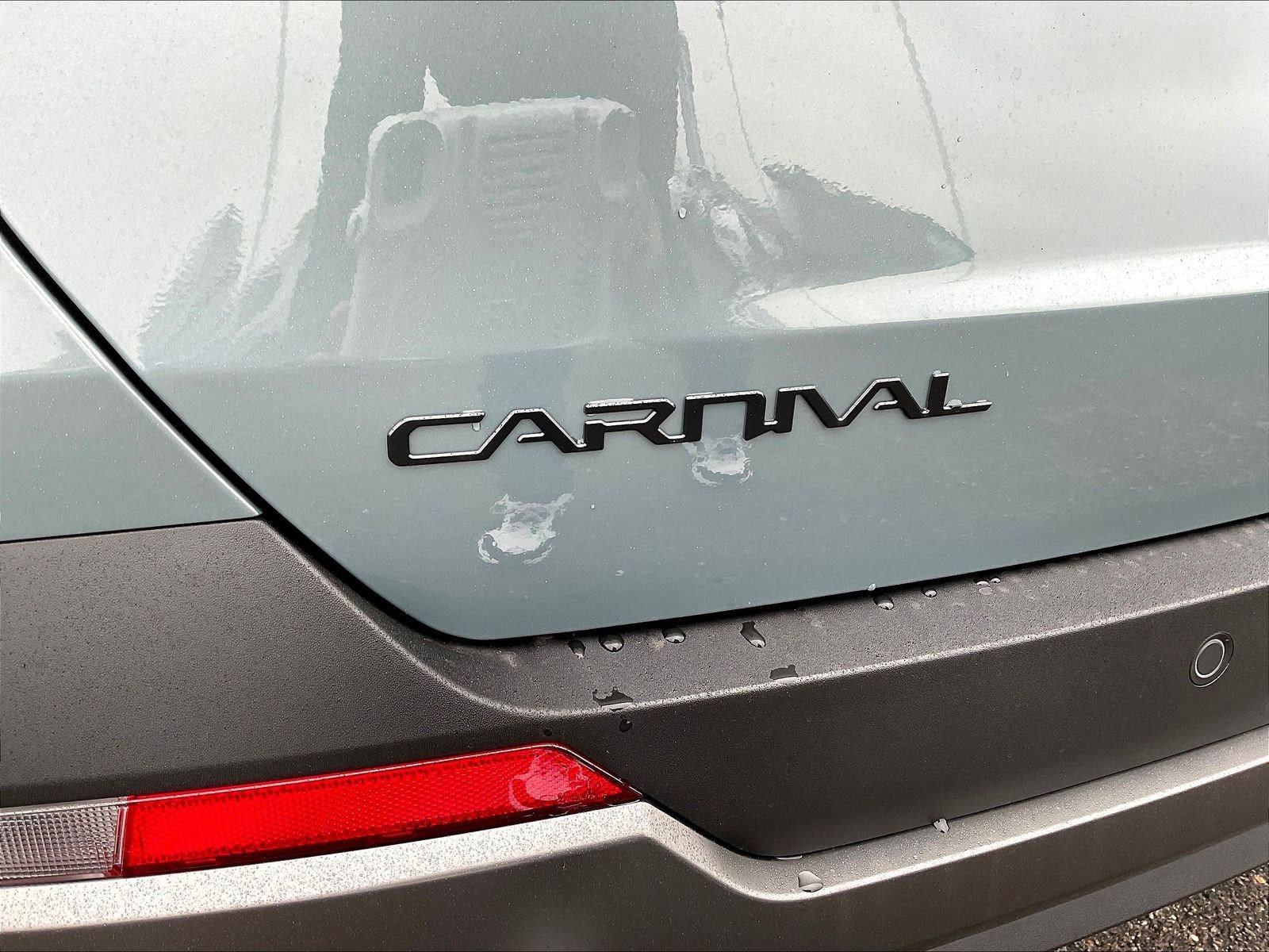 New 2027 Kia Carnival EX FWD image 14