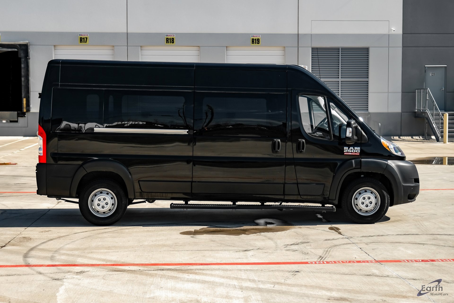 Used 2020 RAM ProMaster 2500 image 15