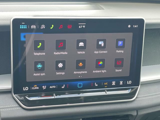 New 2026 Volkswagen Tiguan SE FWD image 10