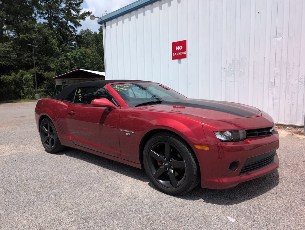Used 2015 Chevrolet Camaro LT RWD image 1