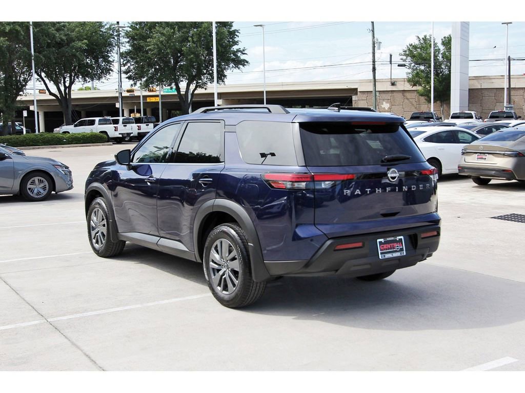New 2026 Nissan Pathfinder SV image 3