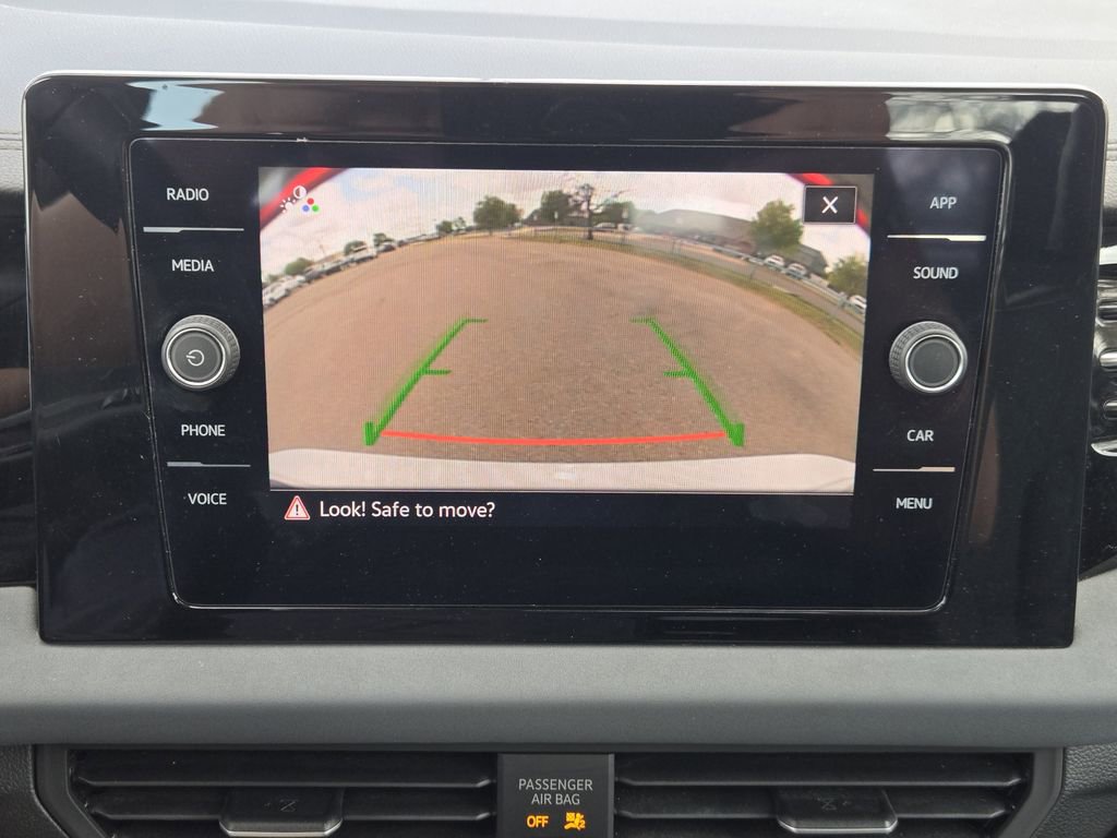 Used 2025 Volkswagen Jetta SE w/ Black Wheel Package image 19