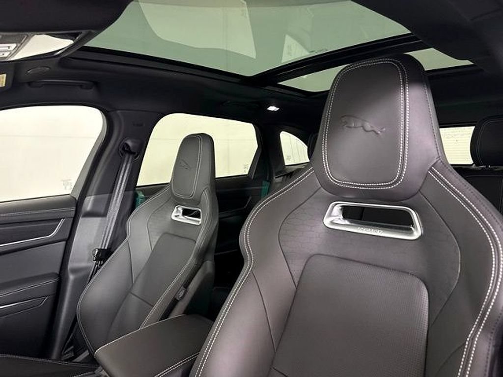 New 2026 Jaguar F-PACE R-Dynamic S AWD/4WD image 30