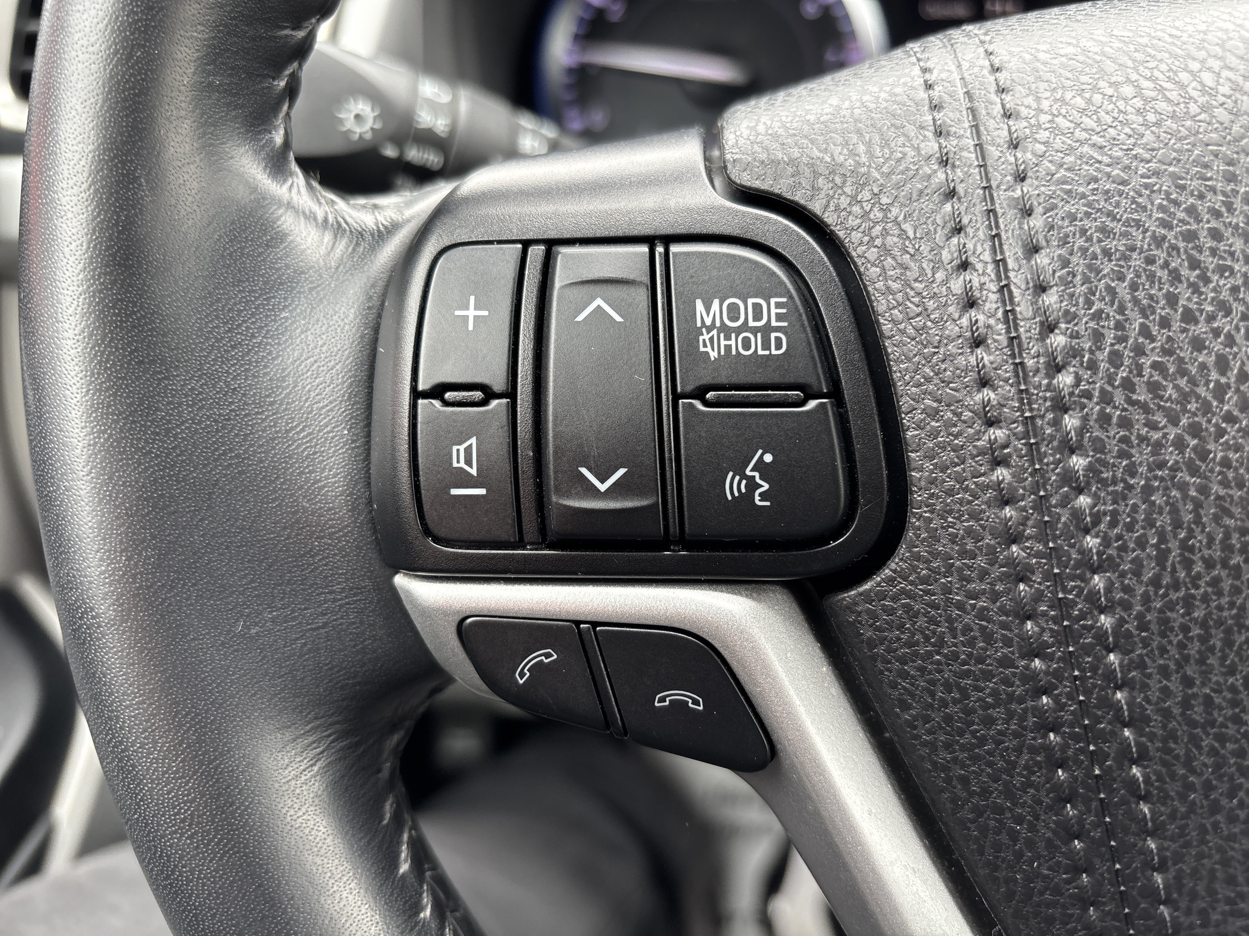 Used 2019 Toyota Highlander XLE AWD/4WD image 20