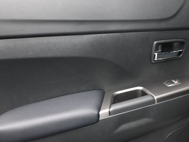 New 2026 Mitsubishi Outlander Sport SE AWD/4WD image 15
