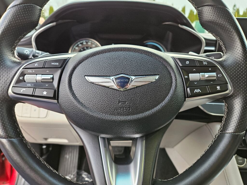 Used 2022 Genesis G70 2.0T image 19