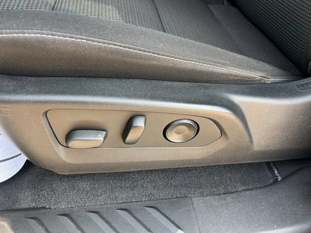 Certified 2024 Chevrolet Colorado LT w/ LT Convenience Package II AWD/4WD image 15
